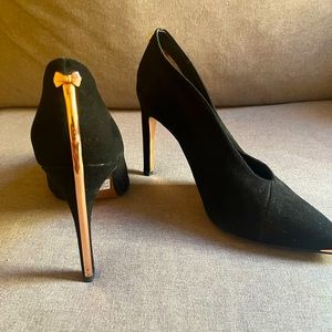 Ted Baker pumps